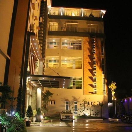 Golden Guest Hotel Дауей Екстериор снимка