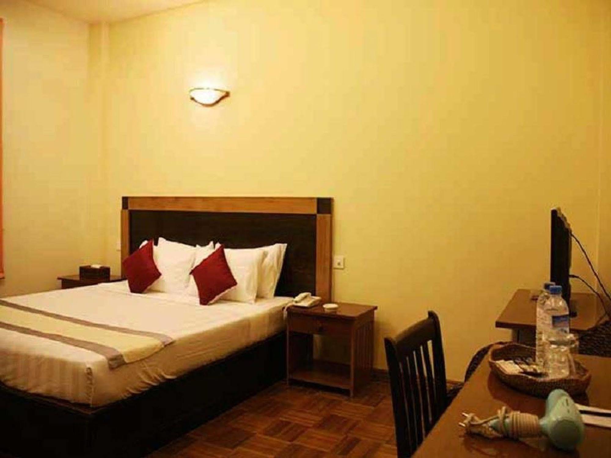 Golden Guest Hotel Дауей Екстериор снимка