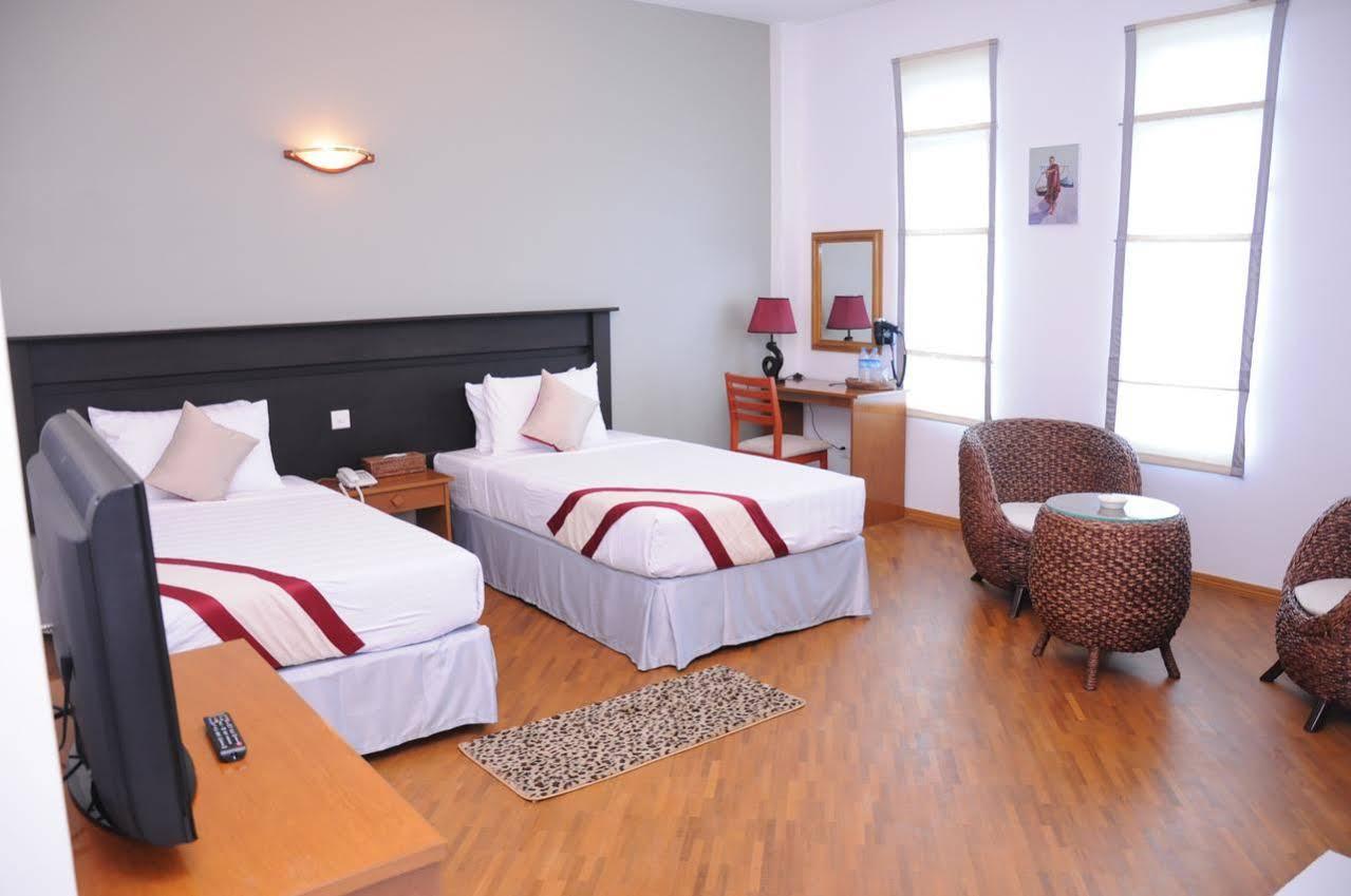 Golden Guest Hotel Дауей Екстериор снимка